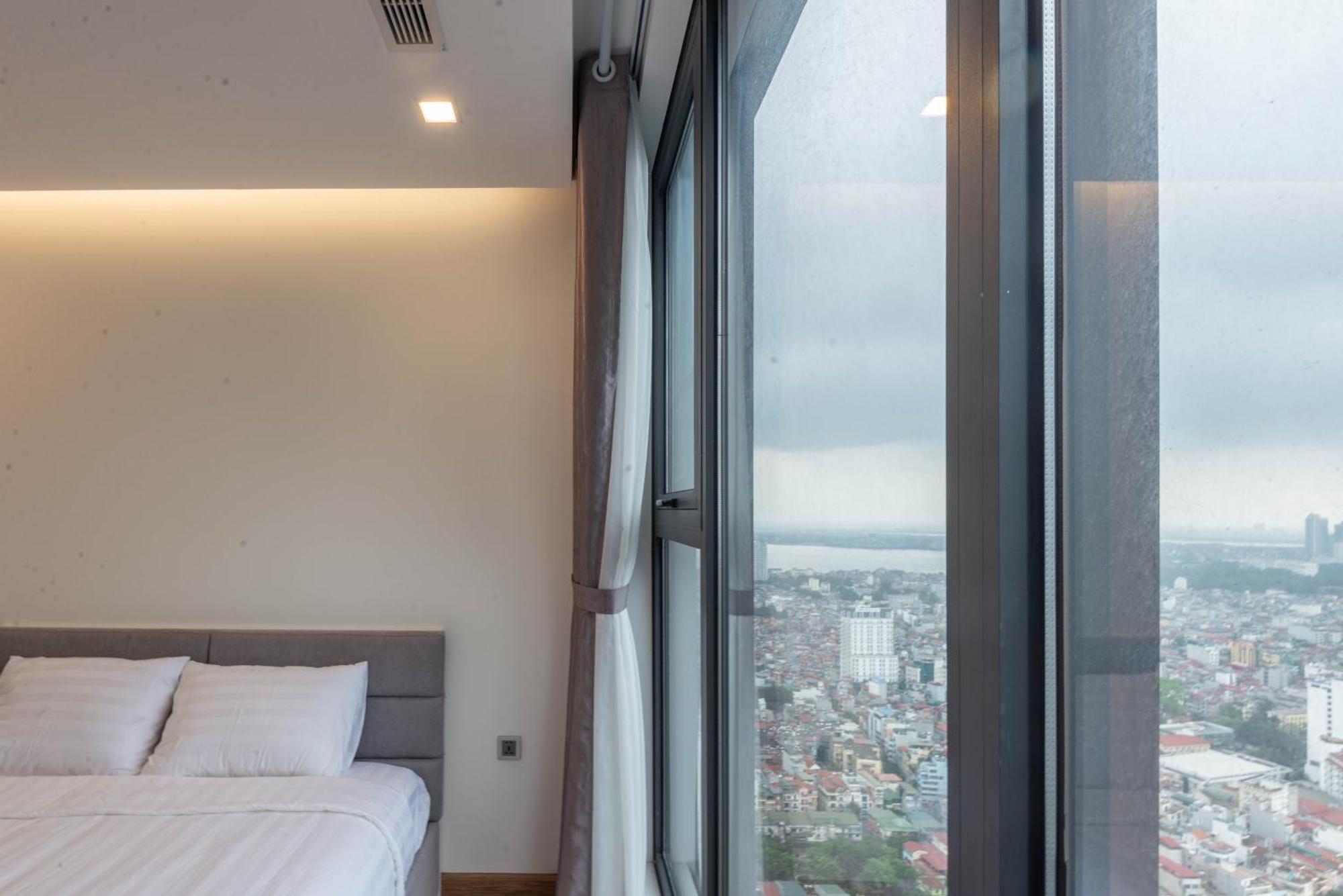 Luxury Serviced Apartment Vinhomes Metropolis Premium Hanoi Exterior foto